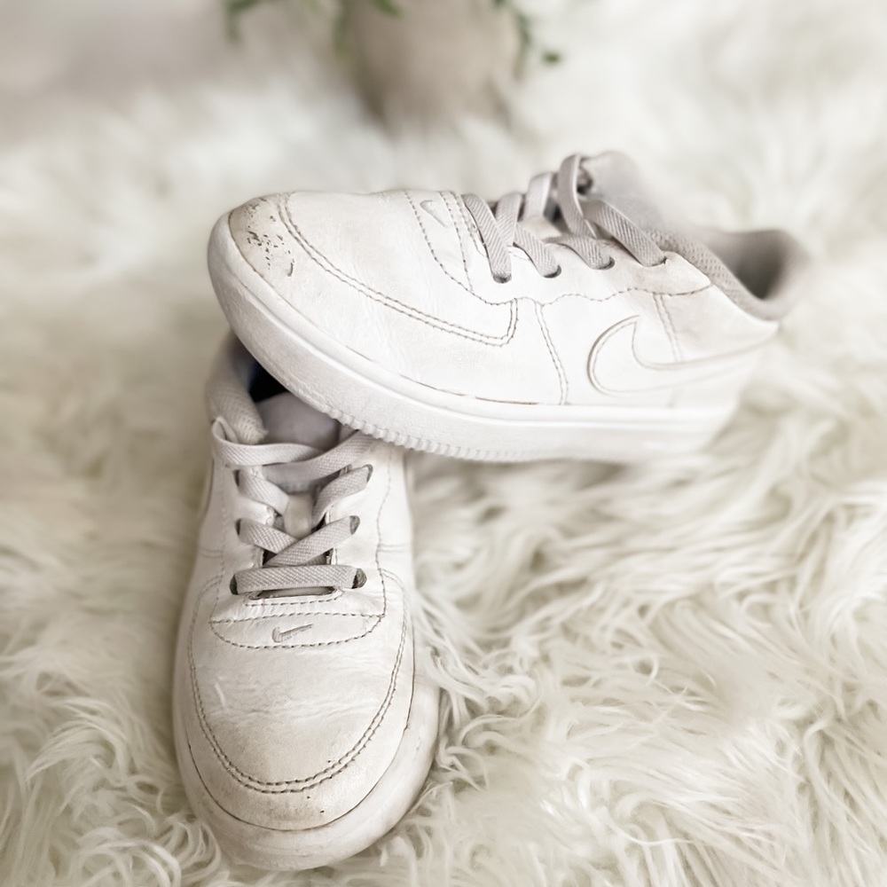 Nike Air Force Ones, 10T